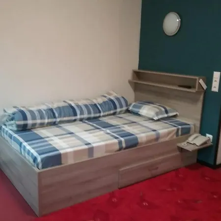 P&p V-v Ug Hotel 2*